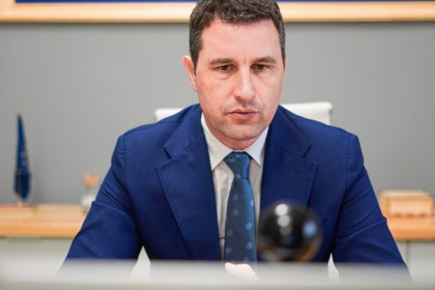 video bugetul pe 2025 va fi aprobat de parlament saptamana viitoare spune ministrul finantelor precizarile despre plata pensiilor 679a5b29ab9b3