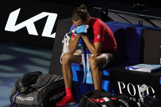 video ce a tipat spectatoarea care i a intrerupt lui zverev discursul din ceremonia finalei australian open 2025 67963a0f7bff6