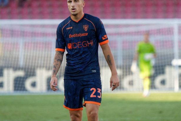 video cum s a descurcat rares burnete la al doilea sau meci in serie a a fost blocat in cel mai bun moment 678df5a88cbe0