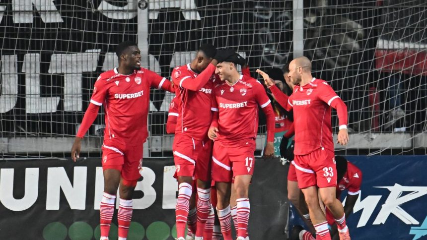 Anunțul făcut de Dinamo referitor la titularul care dorește să plece în Turcia în această iarnă: ”Sunt discuții!” 1 video exclusiv anuntul facut de dinamo in privinta titularului care vrea sa plece in turcia in aceasta iarna sunt discutii 6789827130b69