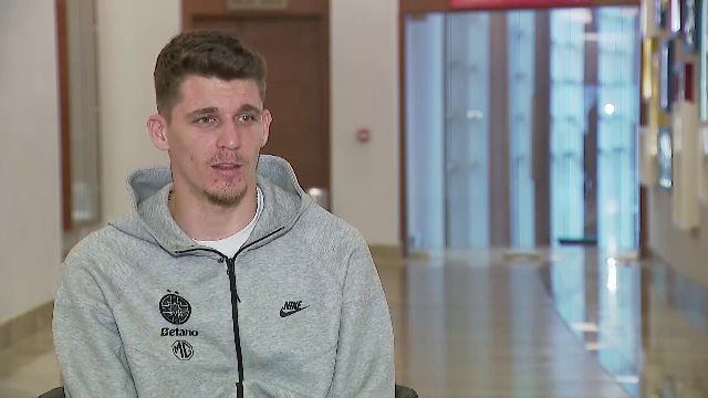 Ștefan Târnovanu a vorbit fără ocolișuri despre rivalul de la FCSB: "Are școala italiană în spate". Ce înțelegere au făcut 1 video exclusiv stefan tarnovanu a vorbit fara ocolisuri despre rivalul de la fcsb are scoala italiana in spate ce intelegere au facut 6786021e8711b