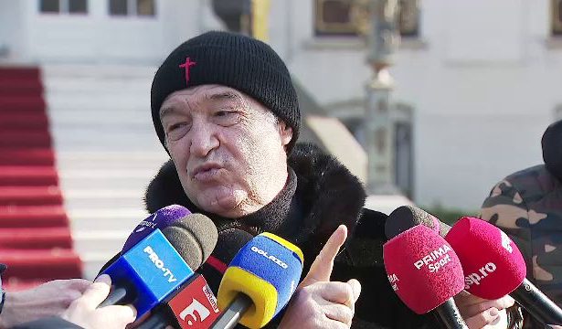 video gigi becali face praf un jucator de la fcsb nu se poate asa nu inteleg 679799a034f7b
