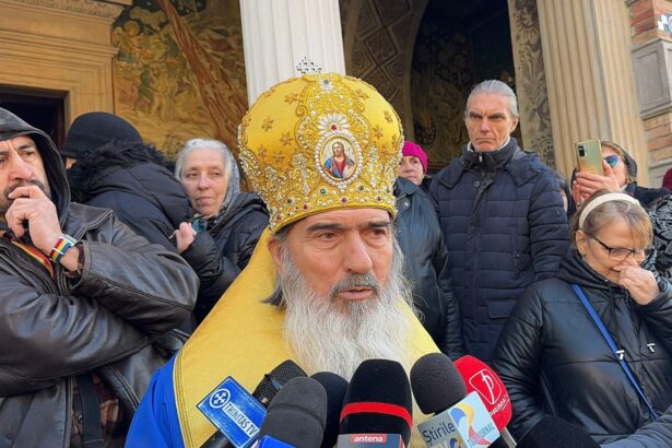 video mesajul arhiepiscopului tomisului in ajunul bobotezei dupa sfintirea agheasmei mari 677a5762452d6