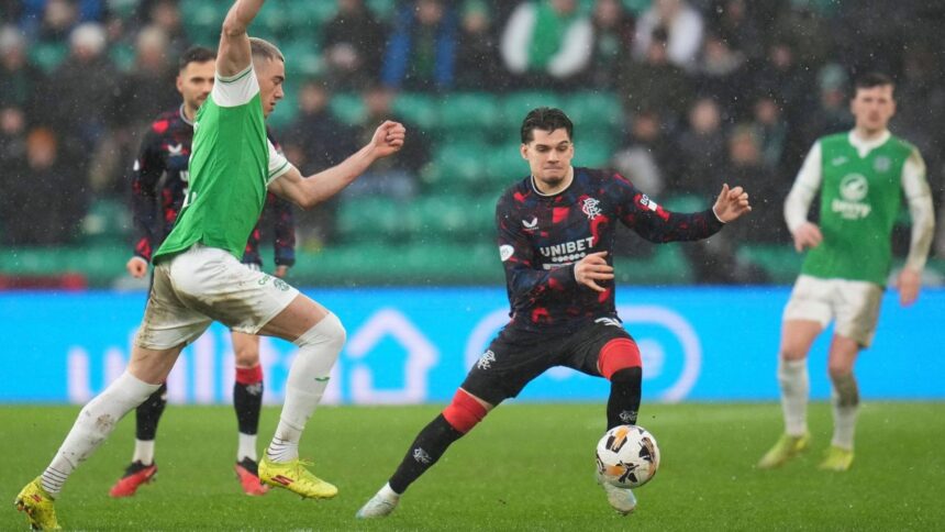 video mi se pare fault in atac parere directa in cazul penalty ului controversat facut de ianis hagi in hibernian rangers 3 3 677b728c0263e