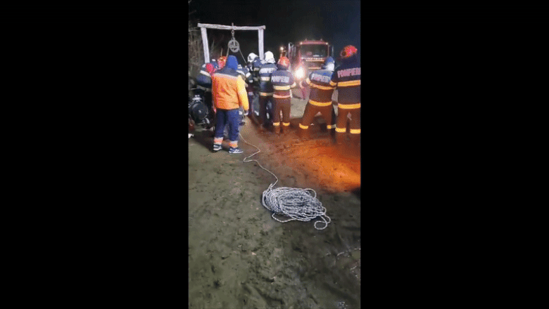 video misiune de salvare contracronometru pompierii doljeni au reusit sa scoata un barbat cazut intr o fantana de 30 de metri 677d7092e864b