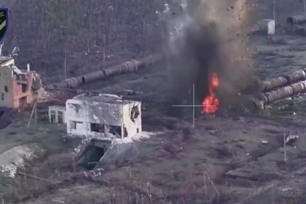 video rusii au aruncat in aer colectorul unei conducte pentru a scapa de cadavrele a aproximativ 100 de camarazi morti 67923f12d8120