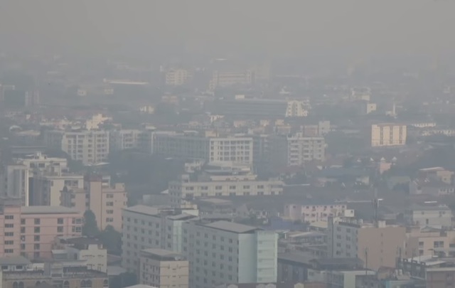 Smogul a acoperit din nou capitala Indiei, vizibilitate redusă aproape de zero 1 video smogul a acoperit din nou capitala indiei vizibilitate pana aproape de zero 6777ad5cd93f8