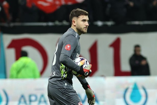 video te gandesti la nationala alexandru rosca portarul lui dinamo a dat un raspuns neasteptat 678e3f65d4fb8