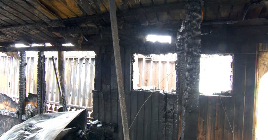 videofoto urmarile incendiului din crevedia familiile care au pierdut de doua ori tot ce aveau intr un an si jumatate 6794de3f18ddc