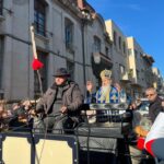 Procesiune de Bobotează pe Faleza din Constanța: IPS Teodosie oficiază slujba de Sfințire Mare a Apei în Portul Tomis 3 videogalerie foto procesiune de boboteaza pe faleza din constanta ips teodosie oficiaza slujba de sfintire mare a apei in portul tomis 677babe10eedc