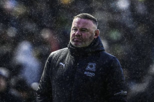 wayne rooney ofertat la cateva zile dupa demitere antrenorului i s a pus in fata contractul 235 000 de euro 678ca0a59f983