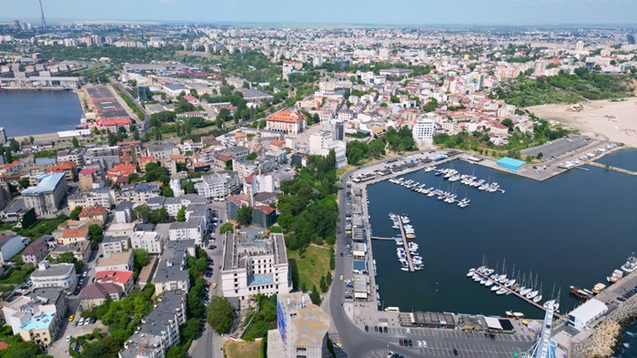 zi decisiva pentru portul tomis curtea suprema asteptata sa dea o solutie ce ar putea influenta urmatorii 15 ani ai portului turistic 678f25a111d90