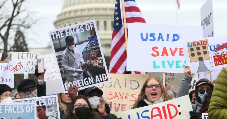 administratia trump da afara 1 600 de angajati usaid din sua anuntul de la miezul noptii 67bc135a753e7