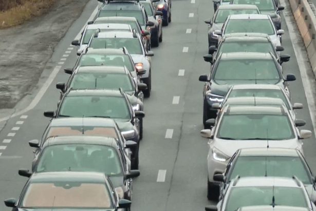 aglomeratie pe valea prahovei trafic ingreunat intre predeal si busteni politia recomanda rute alternative 67a8c0fd1c851