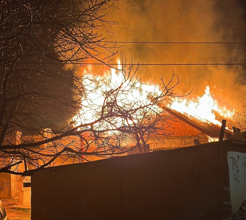 alerta arde o casa din satul mosneni comuna 23 august 67a7b37b2eec1