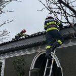 alerta in ghindaresti arde o casa de pe strada scolii 67adcfed6a460