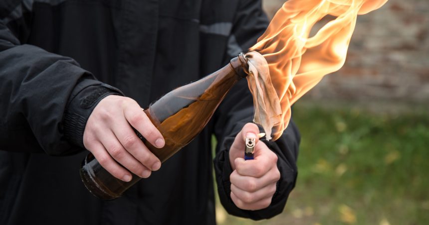 alerta in marsilia doua cocktailuri molotov au fost aruncate in gradina consulatului rus 67bc3a41b77d4