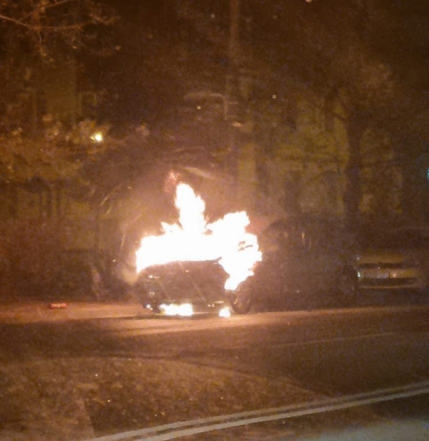 alerta in navodari un autoturism a luat foc 67a8d056741eb