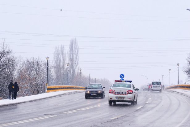 amenzi pentru soferii care nu au montat cauciucurile de iarna avertismentul politiei romane agentii sunt prezenti pe teren 67b34cfce6c1f