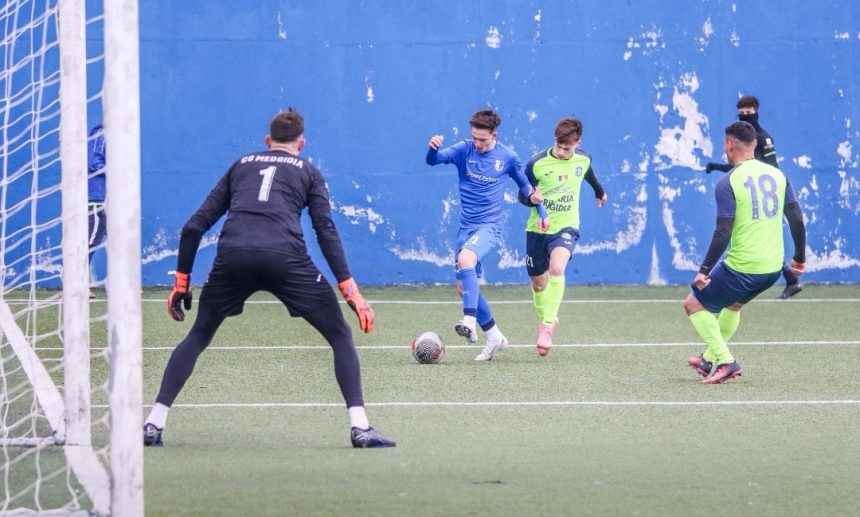 amical cu 7 goluri intre cs medgidia si juniorii sub 17 ani de la farul 67b234250e37c