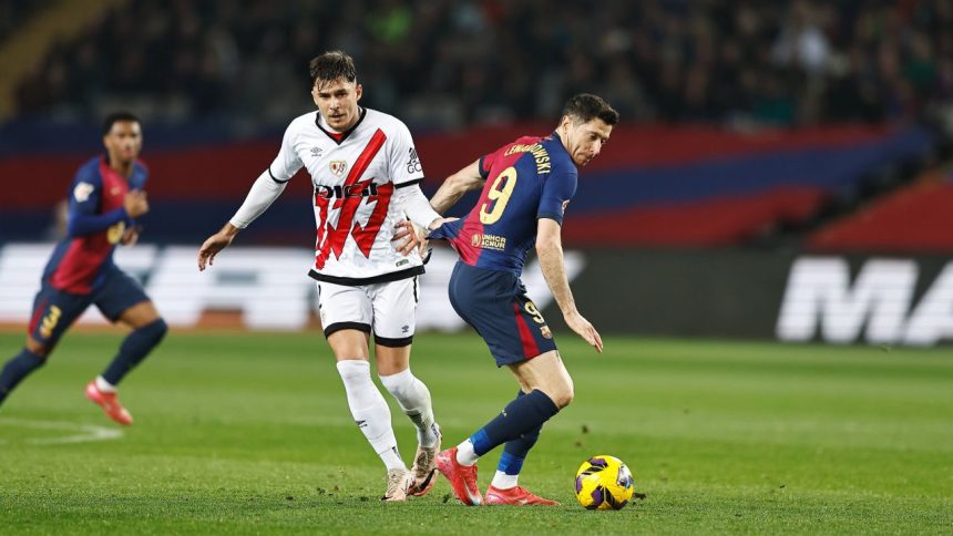 andrei ratiu l a dat pe spate pe starul barcelonei a mers direct la deco si i a spus in fata transfera l 67b43814215f0