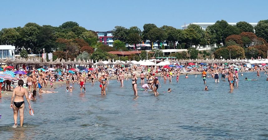 Anul trecut a crescut numărul turiștilor la Constanța: 30% din rezervări au fost realizate prin vouchere de vacanță. 1 anul trecut a crescut numarul turistilor la constanta 30 din rezervari prin vouchere de vacanta 67a327d015b17