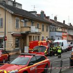 atac in franta o persoana a murit si doi politisti au fost raniti suspectul era pe lista celor care prezinta risc de terorism 67ba2024b92bd