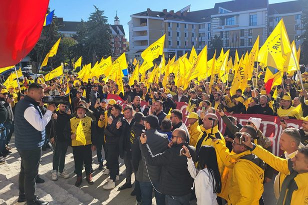 aur organizeaza pe 1 martie un miting impotriva guvernului 67c1e3c649622
