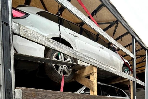 autoturism cautat de autoritatile din suedia descoperit de politistii de frontiera in portul constanta in cooperare cu ofiteri frontex 67a4821bcf0a4