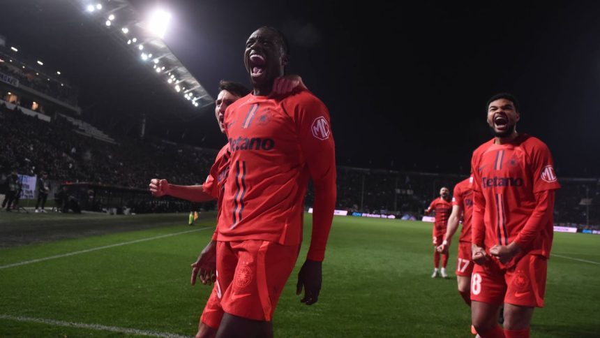 ce a scris the guardian dupa remontada fcsb ului cu paok salonic 67af003f6b652