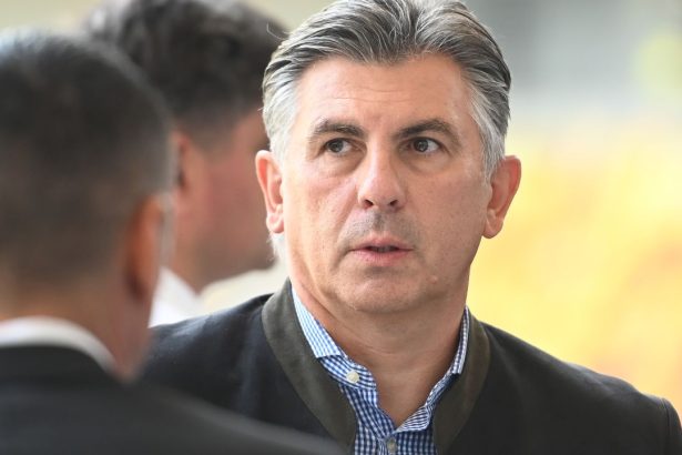 ce anticipeaza ionut lupescu inainte de fcsb dinamo asa cred 67b35a8d866d2