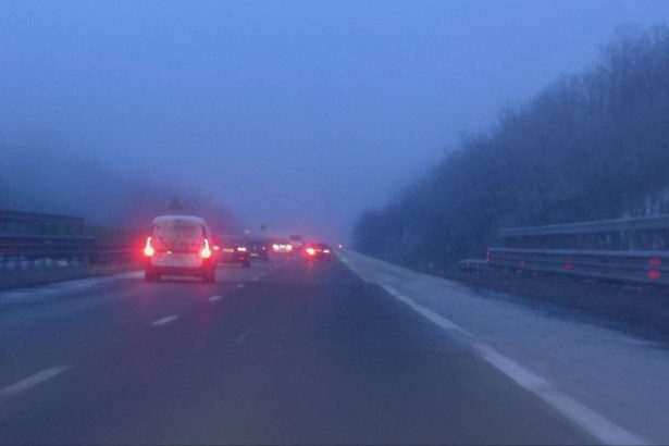ceata densa si ger naprasnic in constanta vizibilitate redusa pe autostrada a2 67bbff97c7161