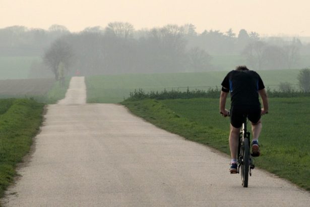 cjc a finalizat o licitatie pentru construirea a 500 de kilometri de piste pentru biciclete 67ad37e06afba