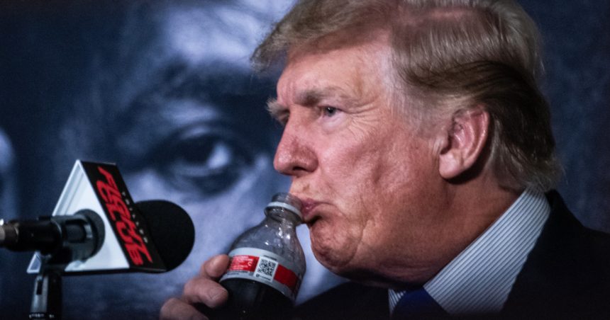 Coca-Cola anunță că ar putea produce și mai multe ambalaje din plastic, în urma creșterii tarifelor la aluminiu impuse de Trump. 1 coca cola anunta ca ar putea produce si mai multe ambalaje din plastic dupa ce trump a impus cresterea tarifelor la aluminiu 67adaa1b431c1