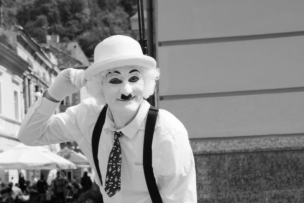constanta va mai avea un regulament artistii stradali vor trebui sa aiba autorizatie 67bba35263af2