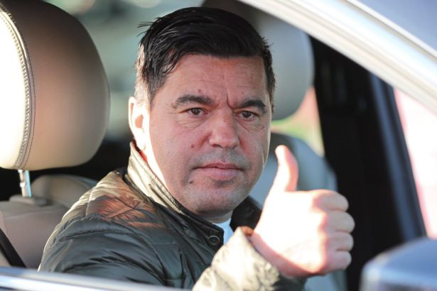 cosmin contra in fata unei lovituri de proportii se bate cu peseiro pentru postul de antrenor la echipa bogatilor 67ae30abea391