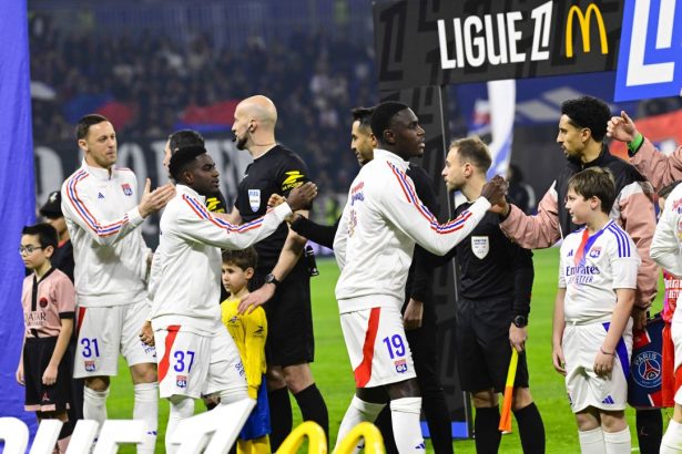 cu cine isi face incalzirea lyon inaintea meciului cu fcsb 67bf1c27f2d8d