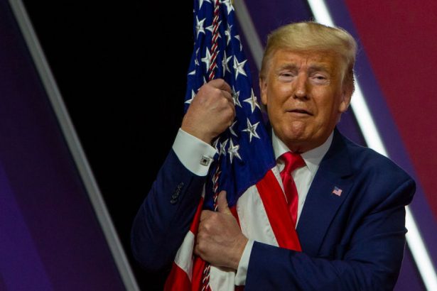 cultul personalitatii o republicana din congresul sua propune ca ziua de nastere a lui trump sa fie zi de sarbatoare nationala 67b4d6be61e74