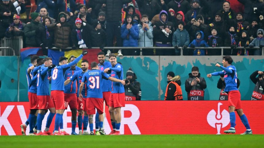 Cum va arăta FCSB în derby-ul cu Dinamo? Becali a ordonat 5 schimbări în primul 11 față de meciul cu PAOK. 1 cum va arata fcsb in derby ul cu dinamo becali a ordonat 5 schimbari in primul 11 fata de meciul cu paok 67bb0ef8d0f98