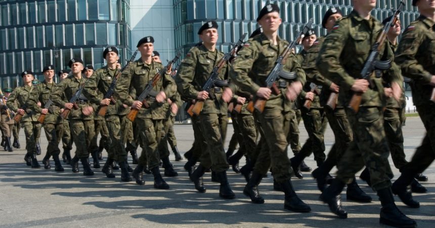 doi din trei polonezi se opun ca soldatii tarii sa sprijine ucraina in razboi declaratiile premierului tusk 67b86514235c6