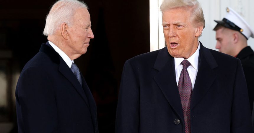 donald trump a anuntat ca l lasa pe joe biden fara autorizatii de securitate joe esti concediat 67a6f42468a58