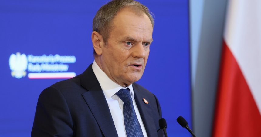 Donald Tusk anunță că Varșovia va face o investiție record în 2025. În ce sector vor fi direcționați cei mai mulți bani? 1 donald tusk anunta ca varsovia va investi o suma record in 2025 in ce sector vor merge cei mai multi bani 67aa1cc3ed281