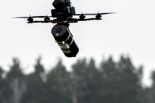 dronele cu fibra optica si cu inteligenta artificiala arme noi si rare pe frontul din ucraina dar care pot schimba razboiul 67b17212eb5f3