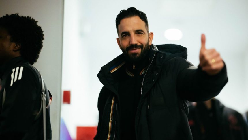 e gata face vizita medicala si semneaza cu manchester united transfer spectaculos pentru diavoli 679de3c286e8a