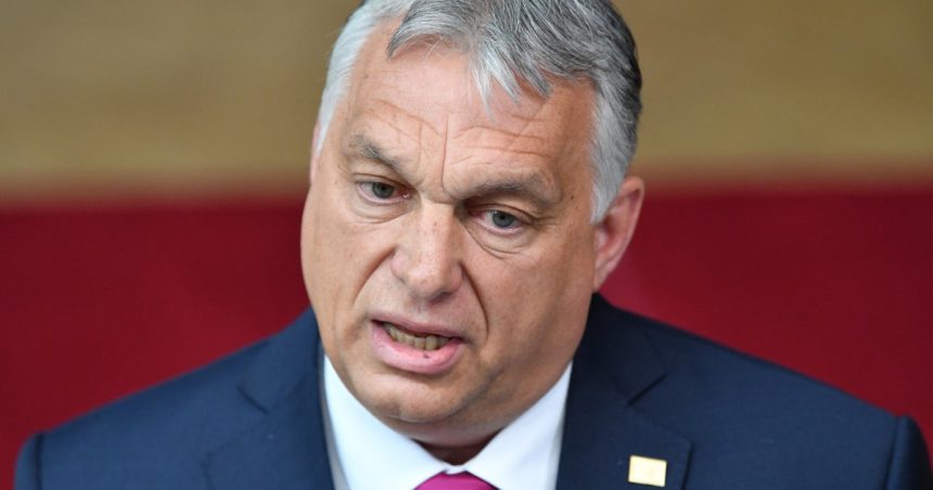 Economia instabilă afectează șansele electorale ale lui Viktor Orban. Maghiarii ar putea fi descurajați să participe la vot din cauza propagandei Fidesz. 1 economia instabila ii strica socotelile electorale lui viktor orban maghiarii ar putea sa nu mai fie scosi la vot de propaganda fidesz 67a4618d05586