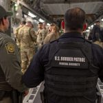 Cine sunt românii care riscă să fie expulzați din SUA. Un avocat de imigrări explică profilul celor aflați pe lista lui Trump. 3 exclusiv cine sunt romanii care risca sa fie expulzati din sua un avocat de imigrari explica profilul celor aflati pe lista lui trump 67a1b1ae83327