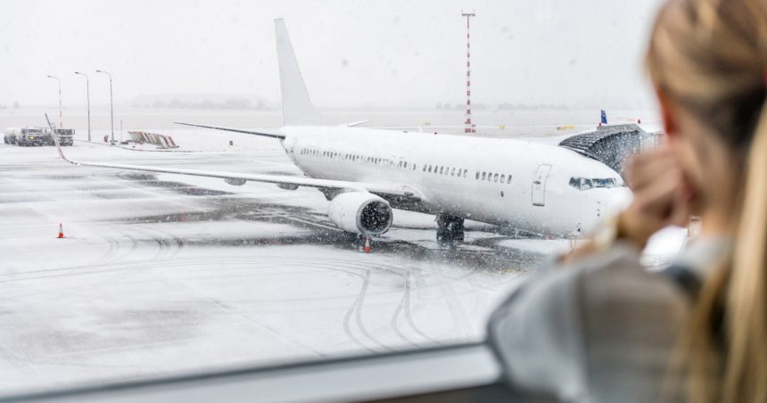 exclusiv operatiuni contracronometru cum sunt pregatite avioanele sa decoleze de pe otopeni pe timp de iarna 67b82cd16c79d