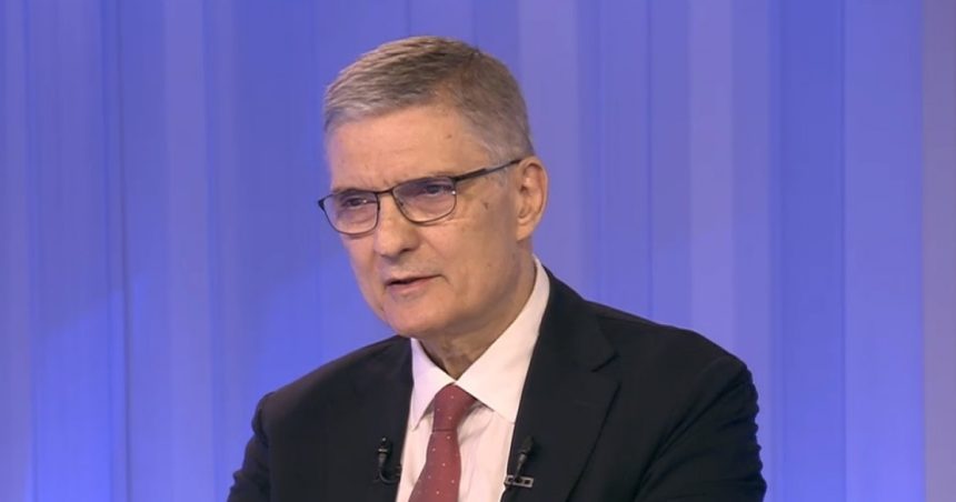 Președintele Consiliului Fiscal avertizează că urmează ani dificili pentru România: „Ne-a trecut glonțul pe la ureche” 1 exclusiv presedintele consiliului fiscal avertizeaza ca urmeaza ani dificili pentru romania ne a trecut glontul pe la ureche 67a236313ee41