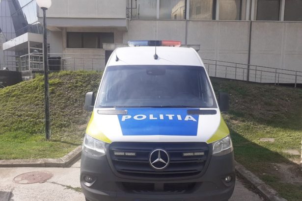 falsul politist din constanta care facea controale in eforie nemultumit de condamnare judecatorii i au confiscat mita 67b16c8ee9770