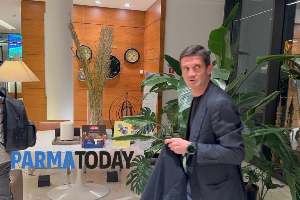 foto au aparut primele imagini cu cristi chivu la parma cum a fost surprins antrenorul 67b3b273da0bf